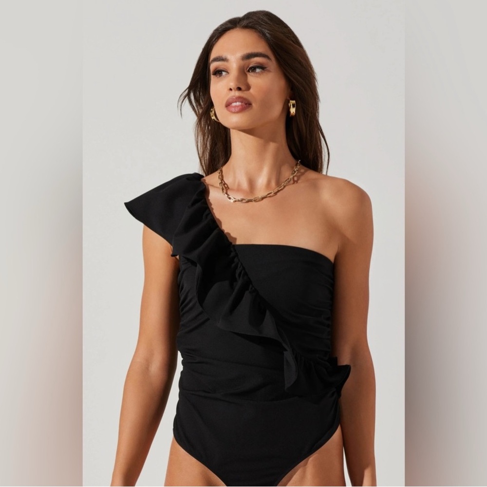Astr The Label Black Ruffle One Shoulder Malena Bodysuit